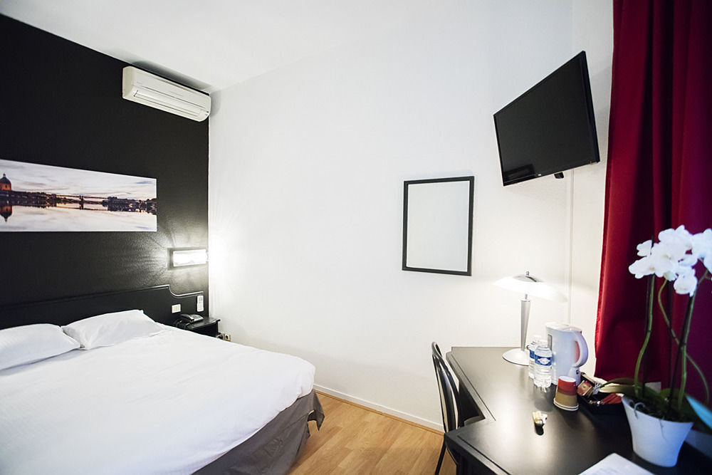 Hotel Occitania Centre Matabiau 2*